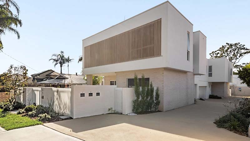 Strata plan — Miranda duplex development